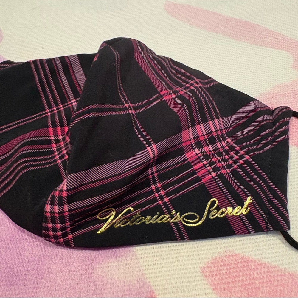 Victoria's Secret Black & Pink Plaid Face Mask EUC Adjustable Gold Text Holiday